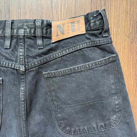 NU Wear Black Denim Jean Shorts Size 33 Coated Skater Streetwear - Picture 4 of 7